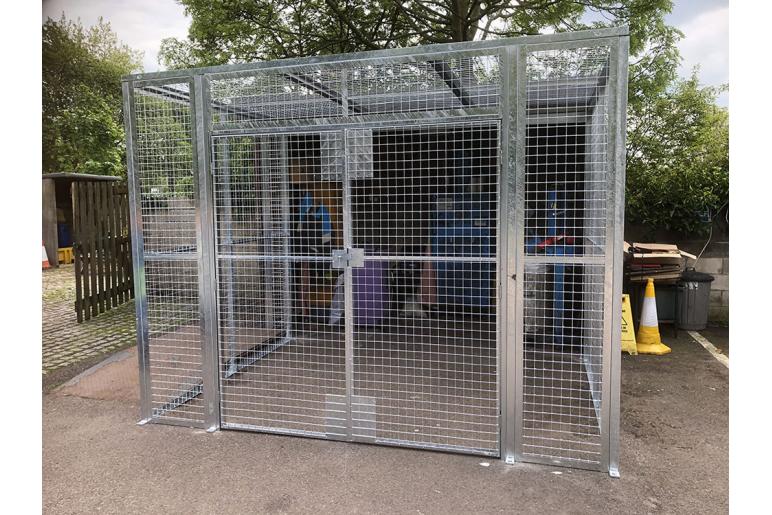 Galvanized cage with roof for Gas Company MeshSTOR