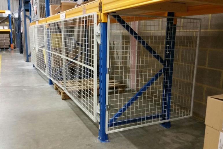 Standard mesh door sizes MeshSTOR