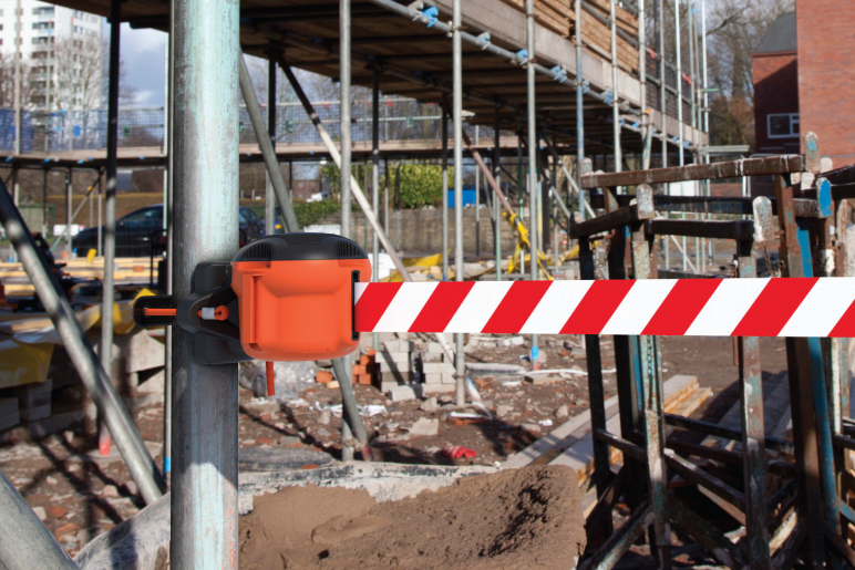 Skipper Retractable Safety Tape Barrier MeshSTOR